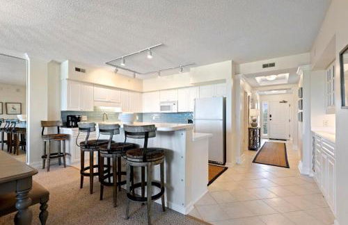 Captain's Quarters Upscale 3 Bedroom Condo - Foto 9