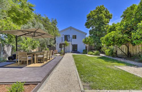 Luxe Wine Country Getaway with Vineyard Views - Foto 28