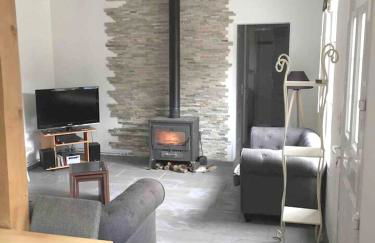 Maison accueillante à Bléré avec cheminée et terrasse - Foto 2