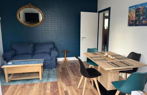 Chez F & G terrasse privée dans jardin à côté de la maison - Foto 7