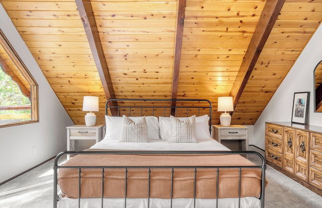 3mins to Lake, 5mins to Skiing Updated 4bdr Cabin Avalon Pines by Avantstay - Photo 77