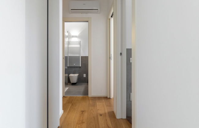 Charming Home - Photo 38