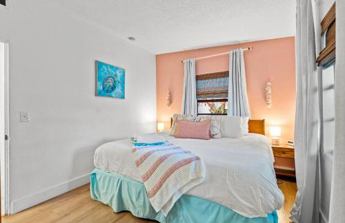 Surf Drive - Ultimate Beach Getaway for Families - Photo 11