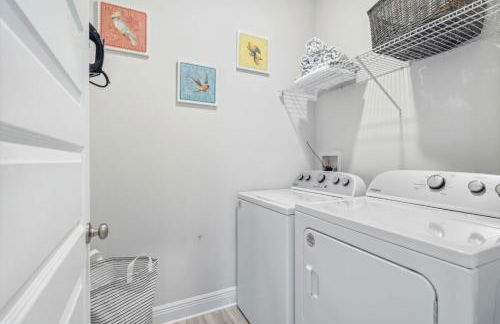 4 Bedroom Sleeps 10 Beach Resort pool, Golf Cart included! Sunsets - Foto 18