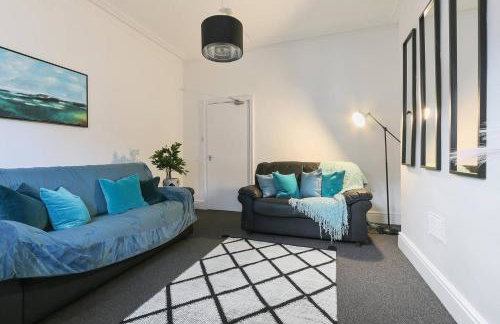 Prime Location Stylish 4-Bed House near Trent Br - Foto 5