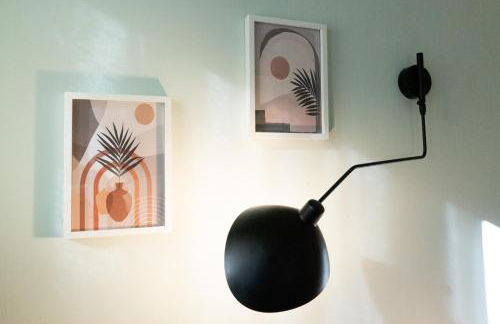 Arcimboldi's Nest - Close to Metro and Train - Foto 32