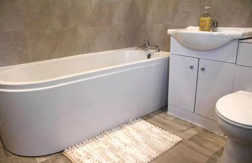 N&M Lodge Dunstable lodge with Free Parking - Photo 32