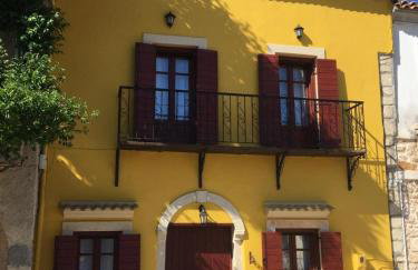 Home · Makrades Corfu - Foto 1