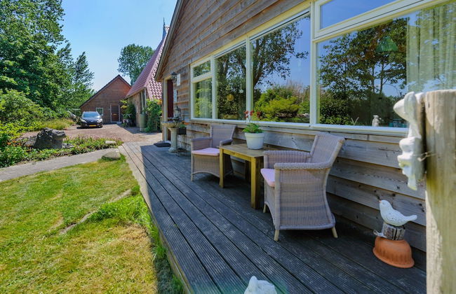 Enticing Holiday Home in Eastermar near Burgumer Mar Lake - Photo 14