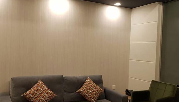 Coin salon dans le hall