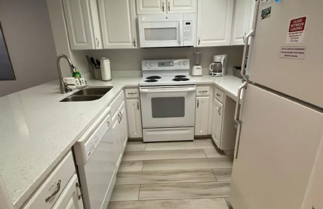 Palm Bay Club by Beachside Management - Photo 55