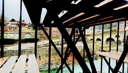 Apartamento colgante al río con vistas al puente - Foto 3