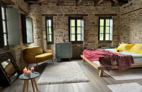 Χελιδόνα - Helidona - Foto 12