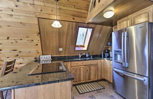 A-Frame Cabin with Private Boat Dock! - Foto 13