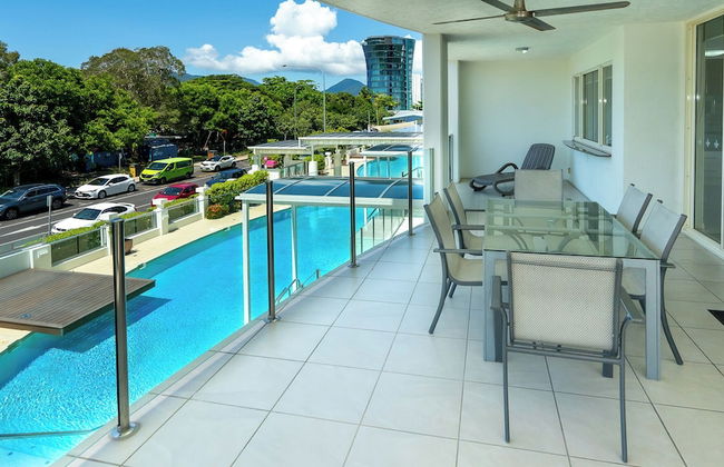 Waters Edge Apartment - Photo 40