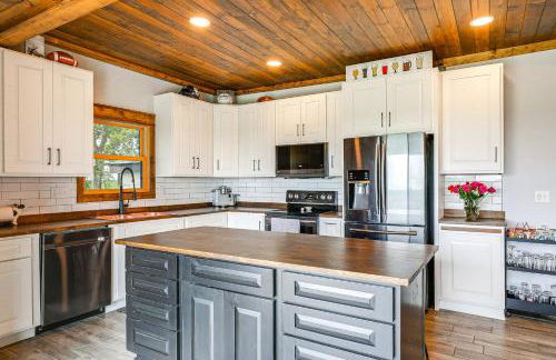 Family-Friendly Seward Home with Sauna and Pool! - Foto 11