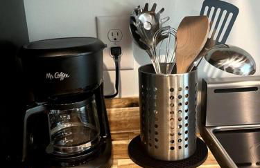 Yellow Door Retreat Minutes to Dwntwn - Foto 40