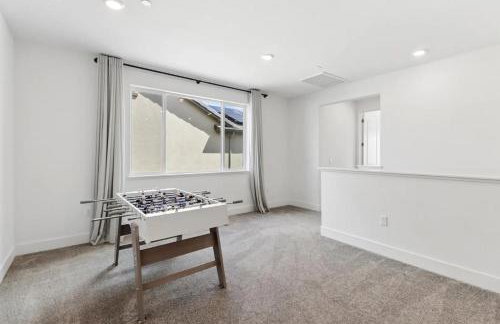 Spacious new house in Folsom Ranch 4BD and 3BA with backyard and BBQ grill - Foto 34