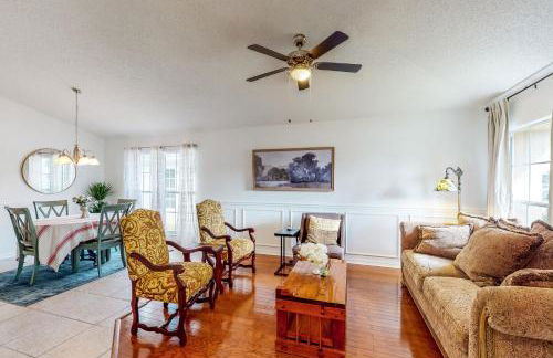 Families with Pets! Home Near Orlando Theme Parks - Photo 8