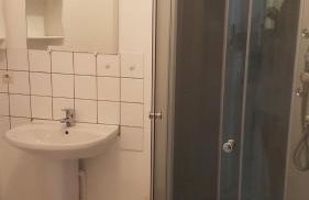 appartement simple entier avec cour pour 2 a 7 personnes - Photo 5