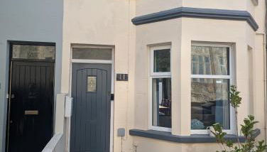 Prospect House - Elegant 4-Bed Family Escape Near Ward Park & Marina - Foto 1