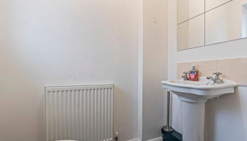 Modern Stay in Nuneaton with Free Parking - Foto 4