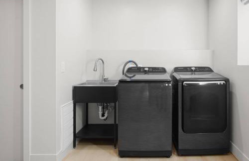 Modern Midtown - Photo 13