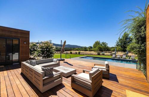 Year-Round Heated Pool - Hot Tub - Fire Pit - Lawn - Foto 21