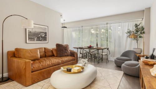 The Morgan - Refined 2BR King Suite with Free Parking - Foto 2