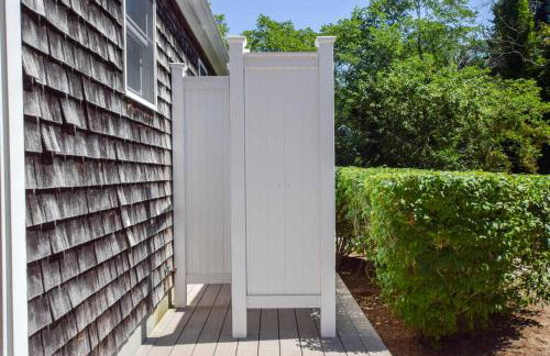 Beach House Short Walk to Kingsbury Beach - Foto 17