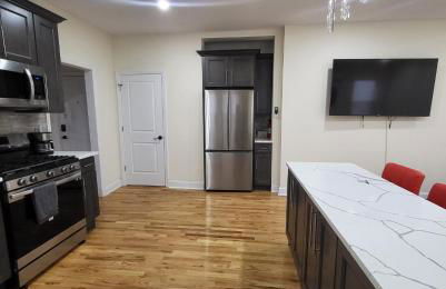 OoohLaLa! 2 Beds and 2 Full Baths w/Free Parking - Foto 17