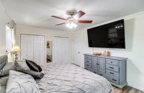 Fairfield Bay Home On Golf Course with Fenced Yard! - Foto 8