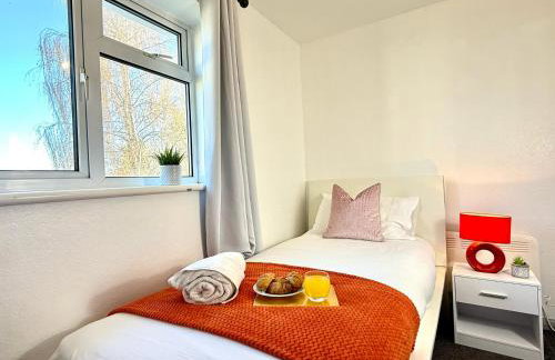 3-Bedroom spacious House, Private garden, Prime location, WiFi, Netflix - Foto 29