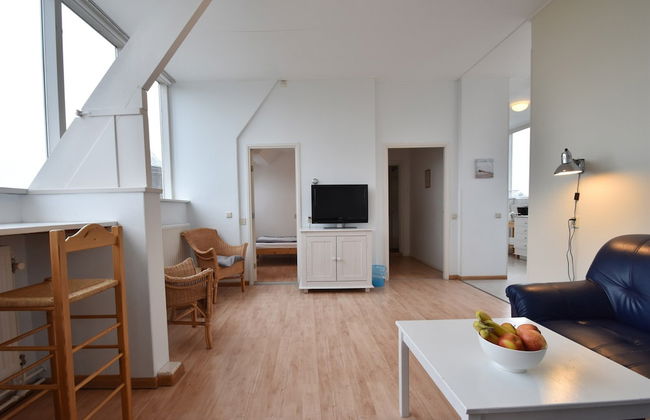Apartment in Bergen aan Zee Near Beach - Photo 23