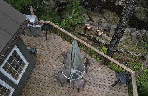 Beautiful Jay Peak Home Near Creek and Waterfalls! - Photo 35