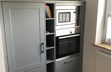 Family House - Photo 11