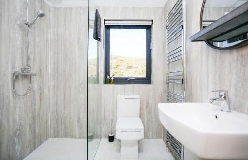 Castlehill cabin with a hot tub - Foto 12