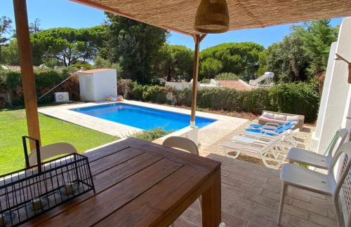 Villa Zen - beautiful private pool-heating option, hot tub, beautiful garden - Foto 2