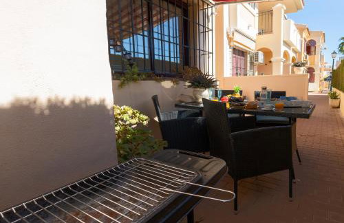 Club Salino Hideaway-Your Peaceful Retreat with Pool in Torrevieja - Photo 18