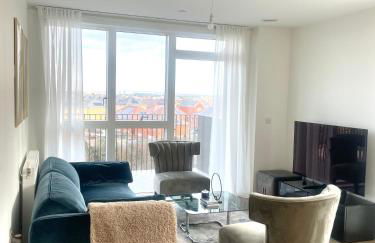 Beautiful 1 bedroom Luxury Apartment near Erith Station - Photo 1