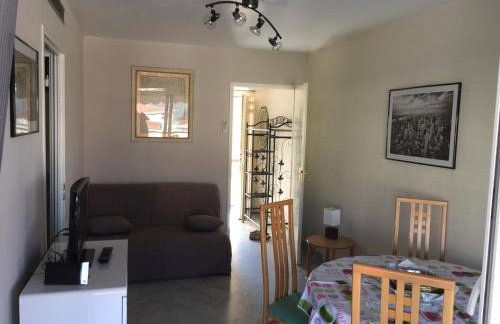 Cozy Apartment sea view Air Cond Renovated in 2026 - Foto 18
