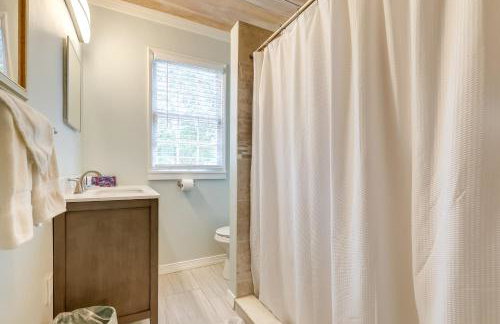 4 Mi to Jetty Park Beach! Family Home with Game Room - Foto 13