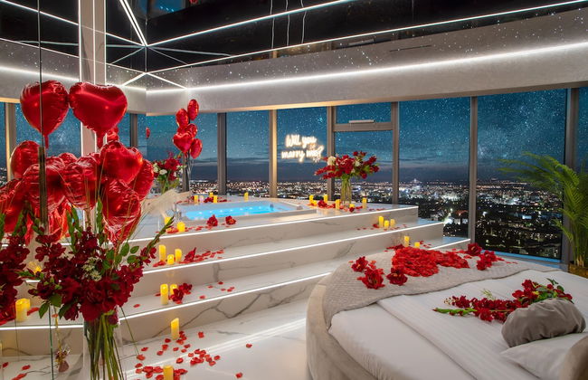 Apartments in Sky Tower with Bathtub near the window - Photo 67