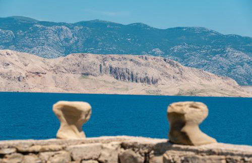 Villa Sortis and boat - Photo 28