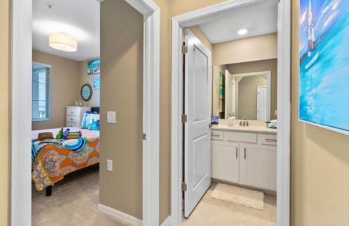 Third-Floor National Golf Course Condo 3BR 2BA, Full Amenities & Ave Maria Access - Photo 25