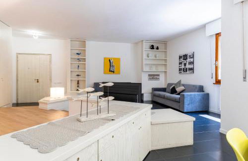 GuestHost - Livorno Sea View Flat With Balconies near the Beach - Foto 2