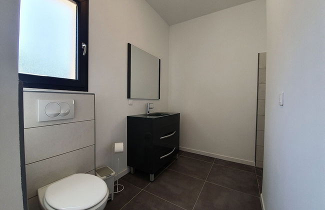 Villa With Pool & Views - Photo 15