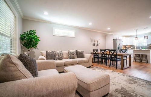 Par-Tee Haus I- Game Room & Hot Tub-Walk to Helen - Foto 68