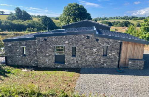 Renovated Barn with Pond View - Foto 26