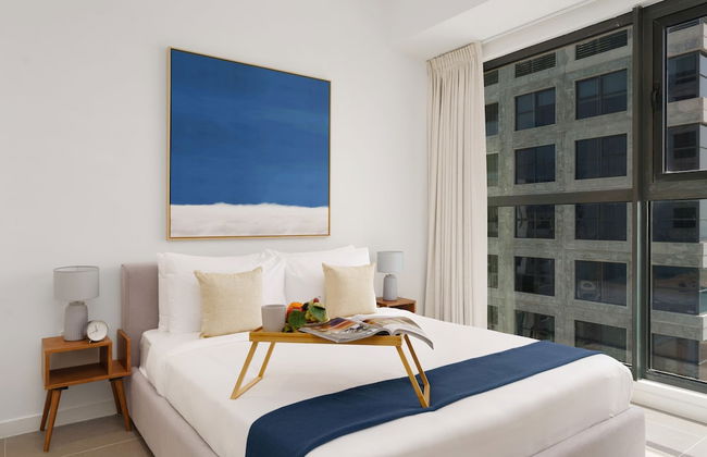 Maison Privee - Modern & Panoramic Sea View Apt on Al Reem Island - Photo 4